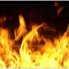 Сотрудники патрульно-постовой службы ОМВД России по г. Нягани спасли женщину на пожаре